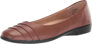 Easy Street Women's Hayes Sneaker