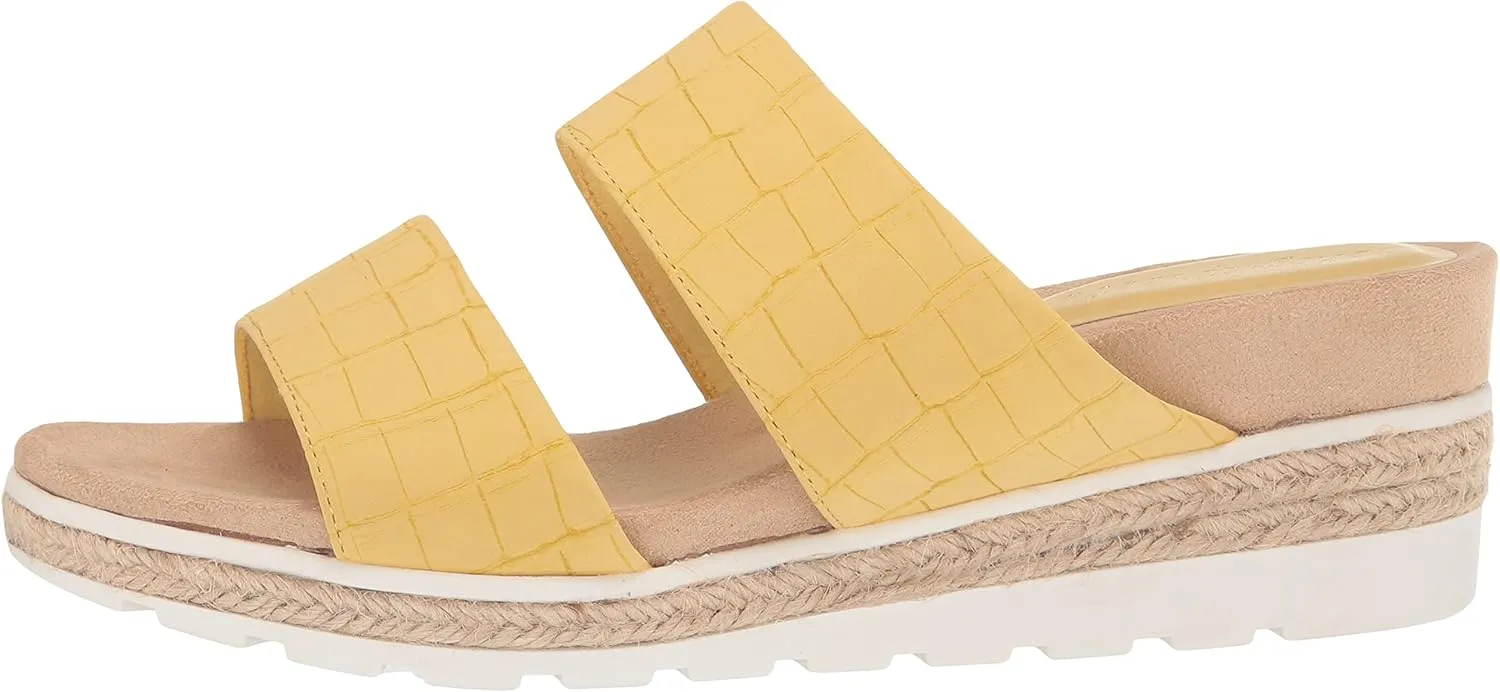 Easy Street Womens Maryann Faux Leather Embossed Heels