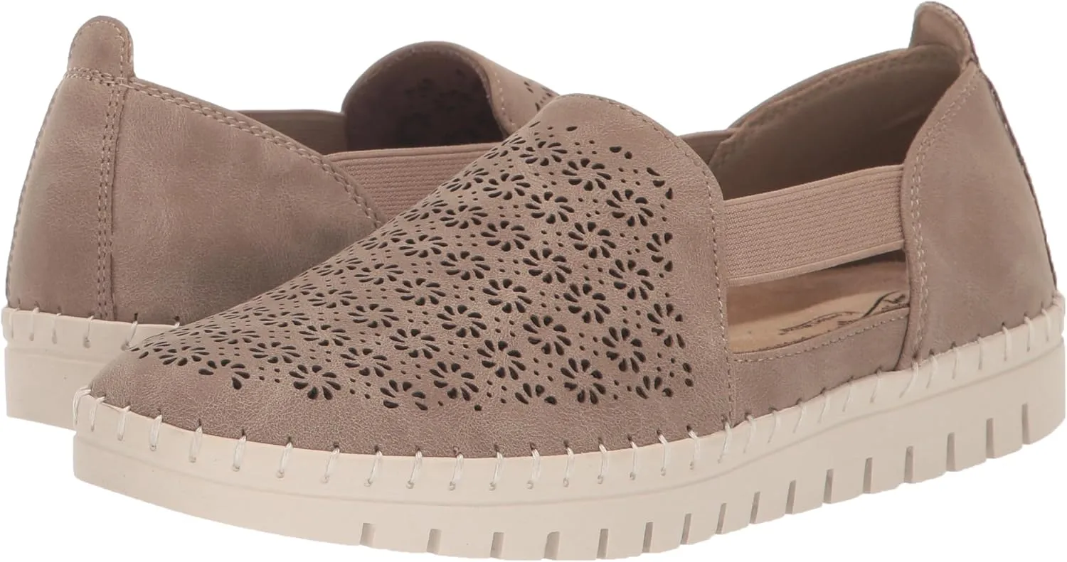 Easy Street Women's Megafresh Sneaker