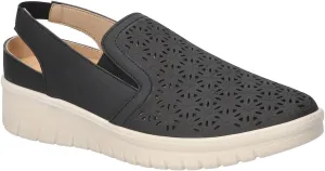 Easy Street Women's Petal Sneaker