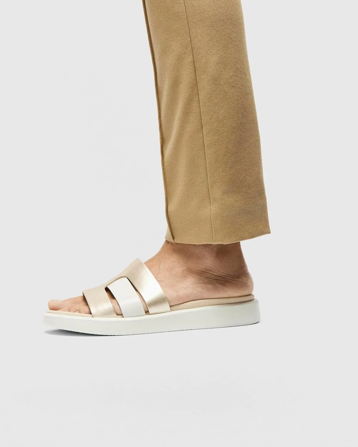 ECCO Women's Flowt Oasis Slide Sandal