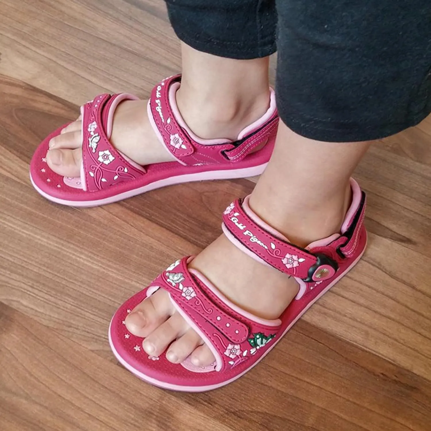 Gold Pigeon Shoes KIDS Easy Snap Lock Outdoor/Water Sandals & Slides. Adjustable Straps