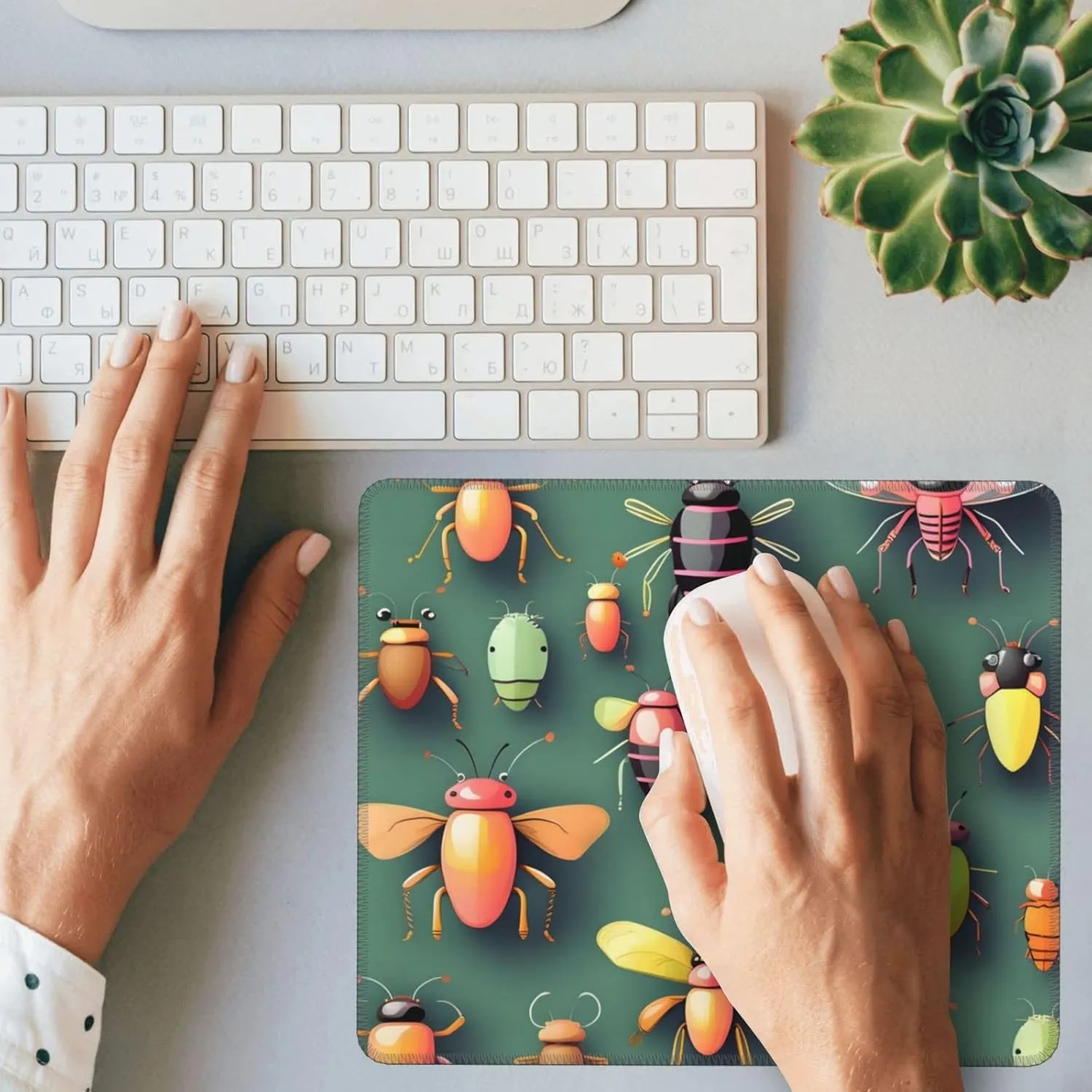 Insect Atlas Pattern Mouse Pad, Easy to Slide, Splash Resistant Surface, Personalized Design, Portable,7.9 X 9.5 in