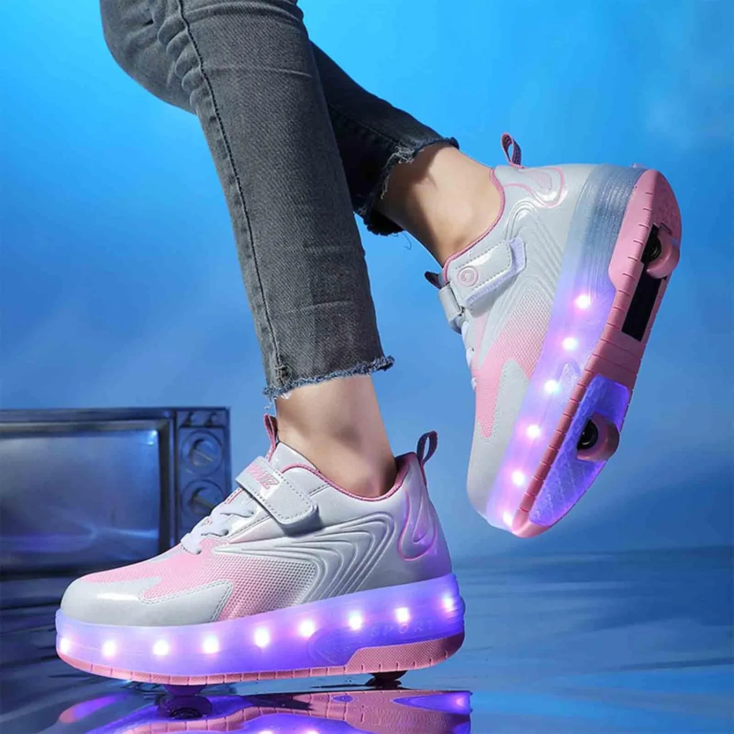 LED Light Up Kids Roller Skate Shoes with 2 Wheels,USB Rechargeable Rallar Shoe Sneakers for Boys Girls Birthday Thanksgiving Christmas Day