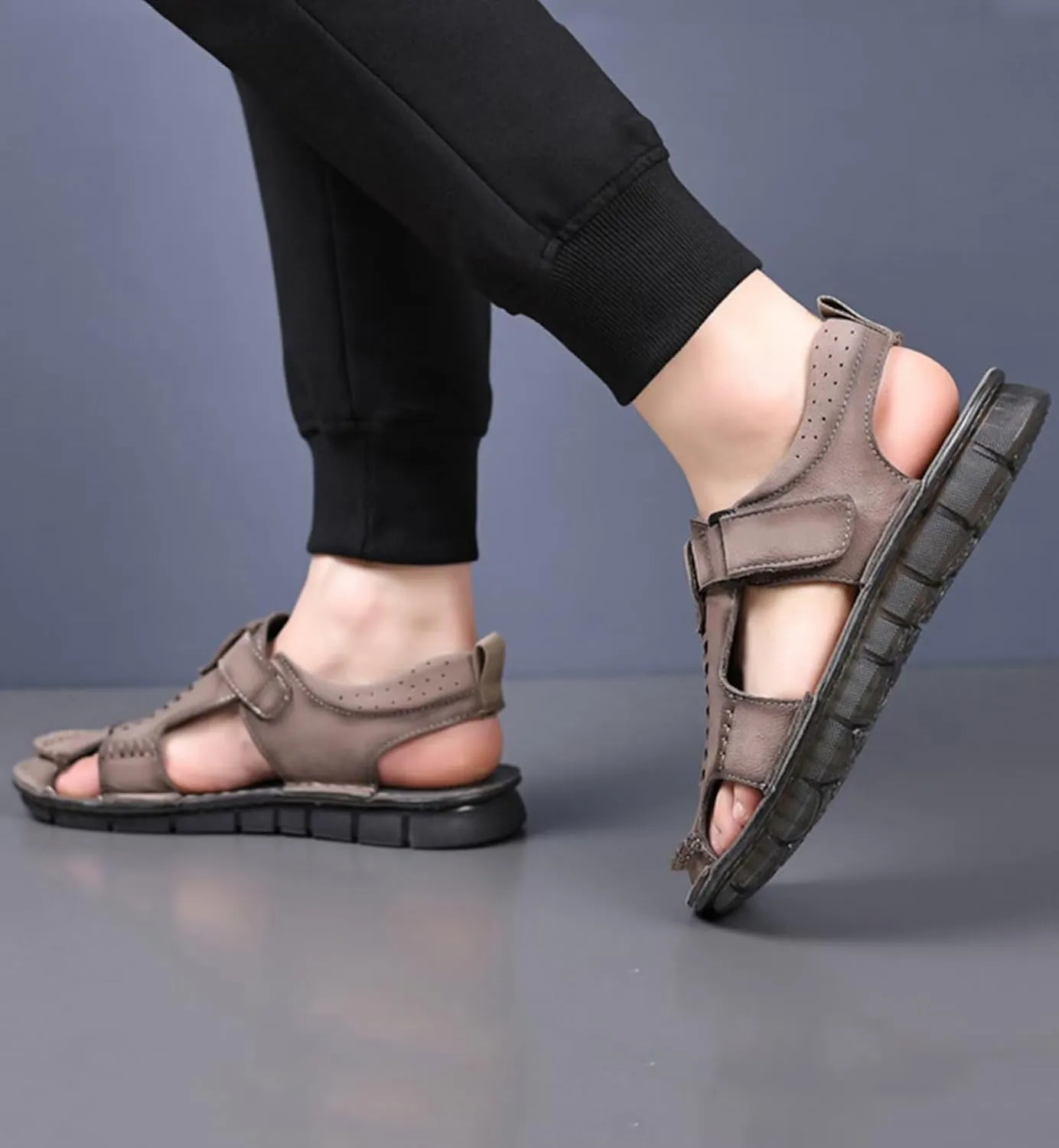 Mens Hiking Sandals Leather Outdoor Sports Summer Beach Fisherman Water Shoes Walking Closed Toe Trekking Sandals Comfort Casual Breathable Non-Slip Athletic Sandals