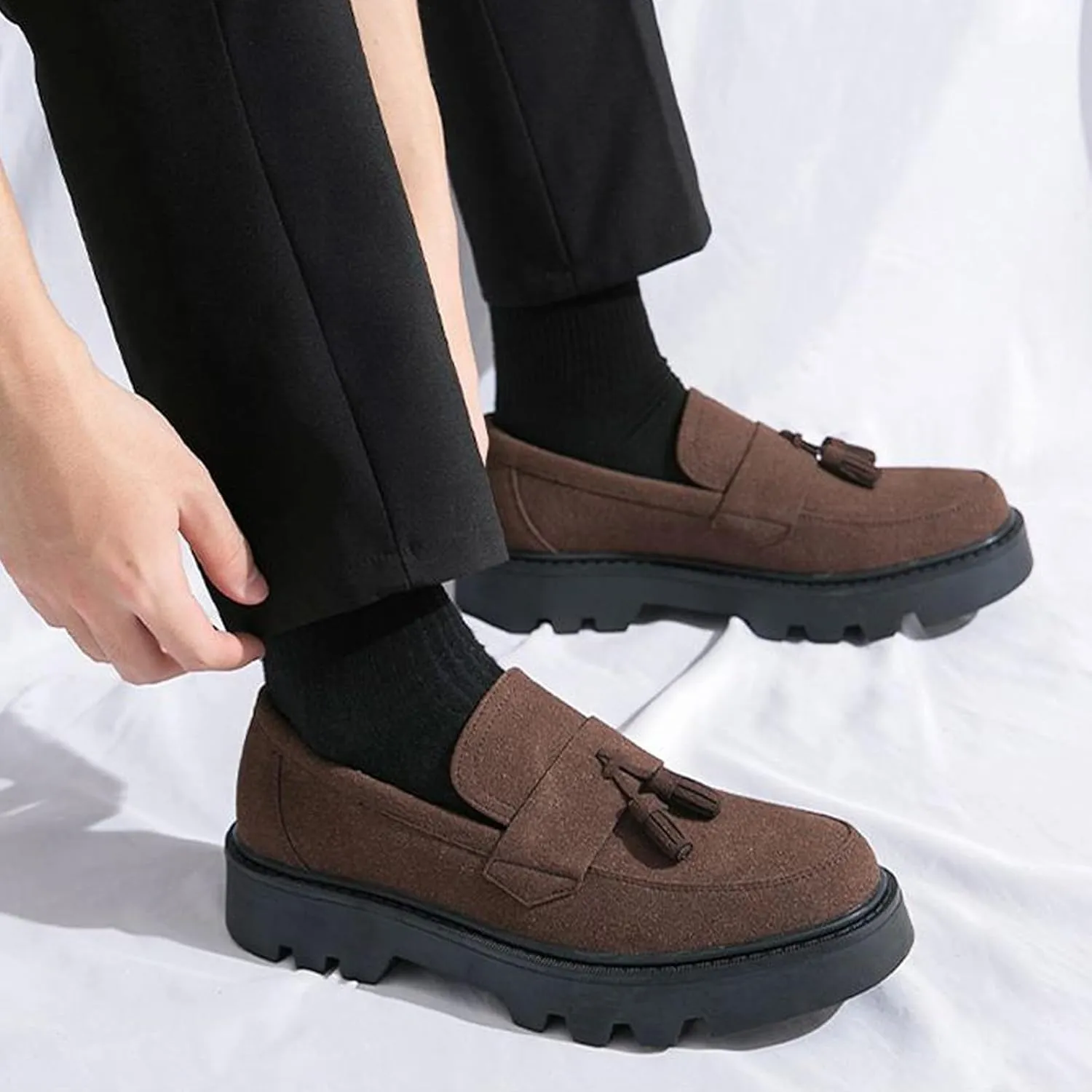 Men's Suede Tassel Platform Round Toe Casual Loafers Classic Retro Lug Sole Non Slip Chunky Heel Dress Business Penny Loafers for Party Formal Work Wedding