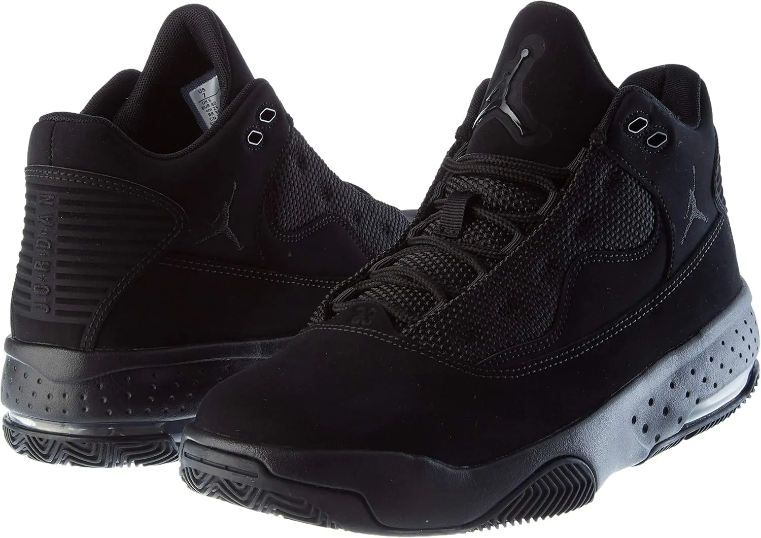 Nike Men's Basketball Shoe