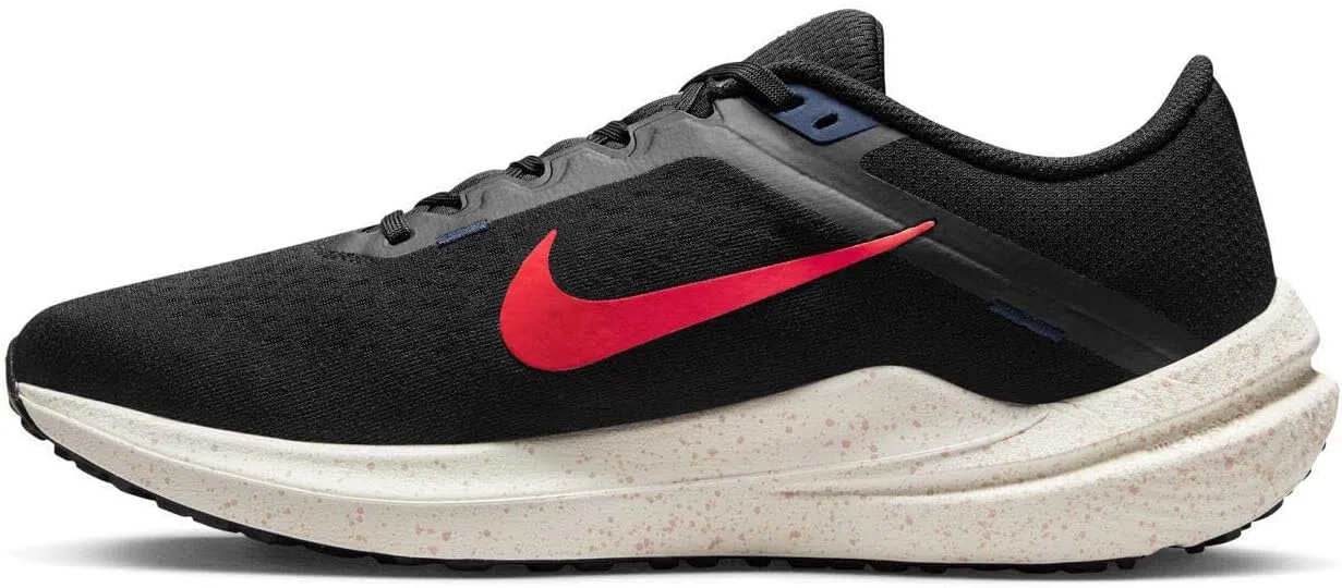 NIKE Men's Sneaker