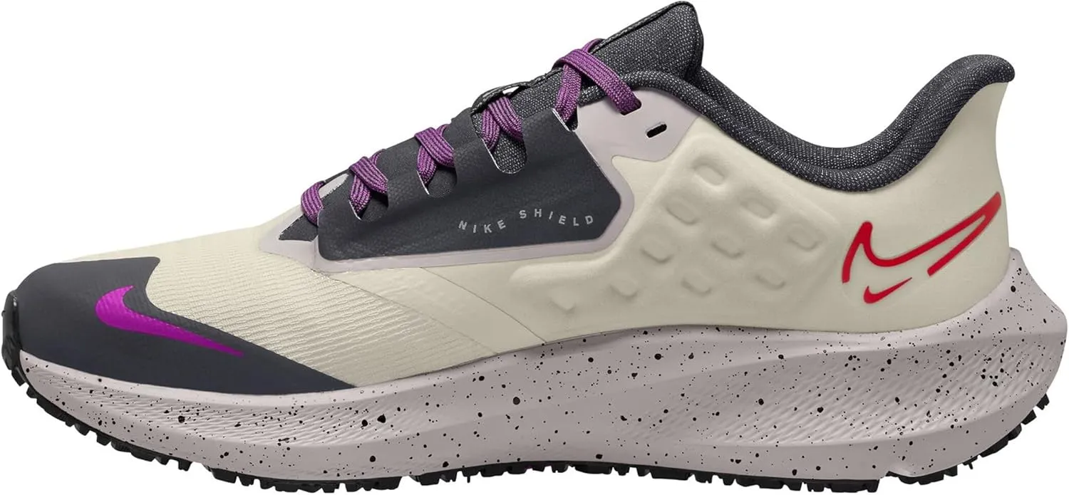Nike Women's Sneaker