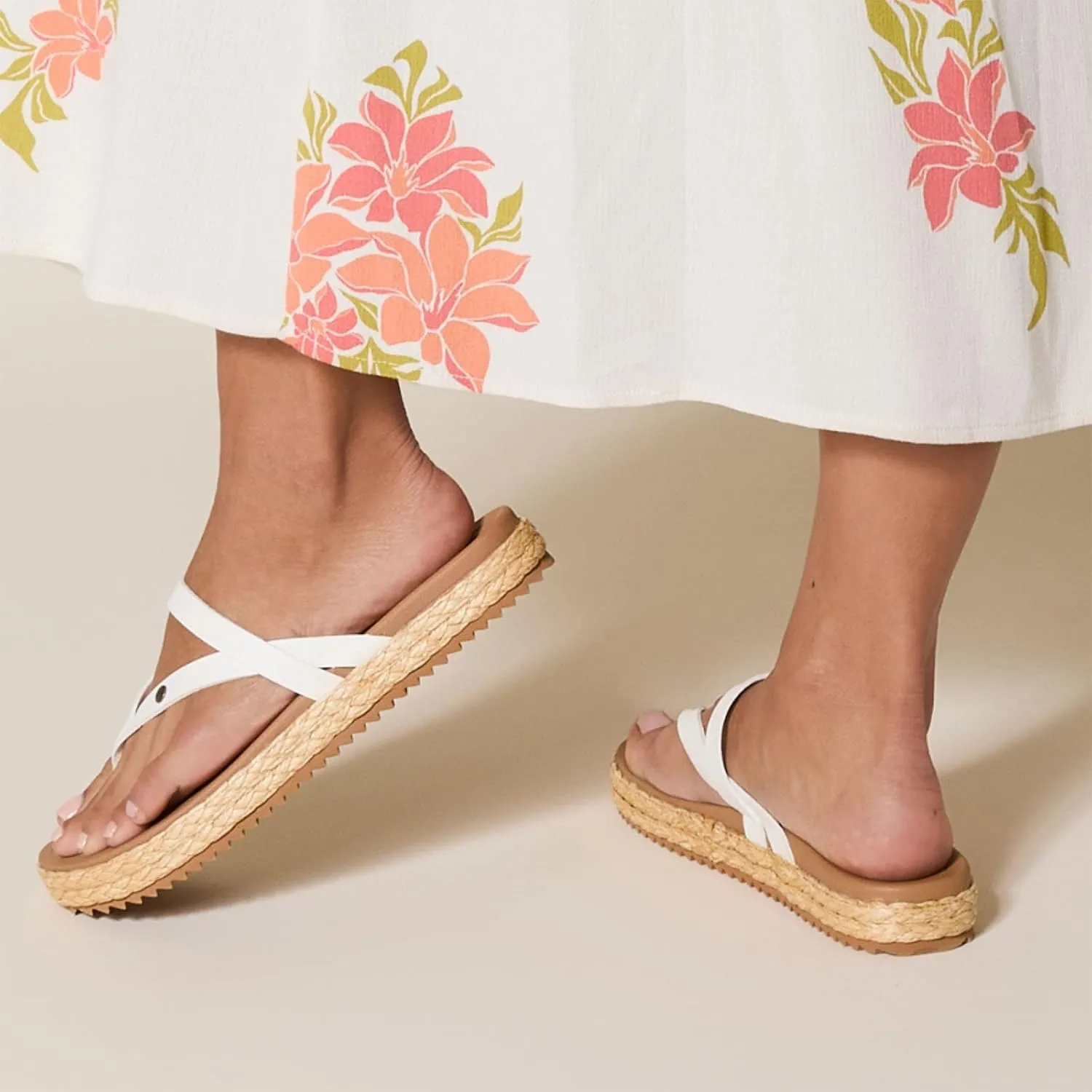 REEF Women's Vista Carmen Sandal