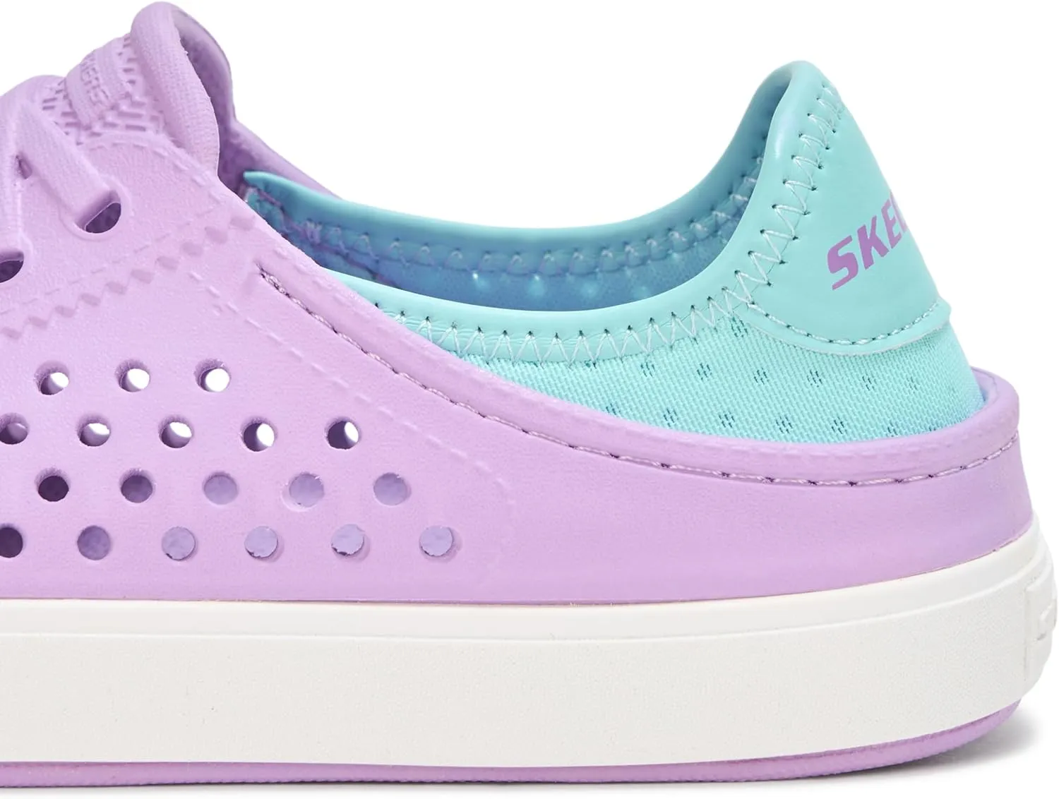 SKECHERS Girl's Breezy Steps Sneaker