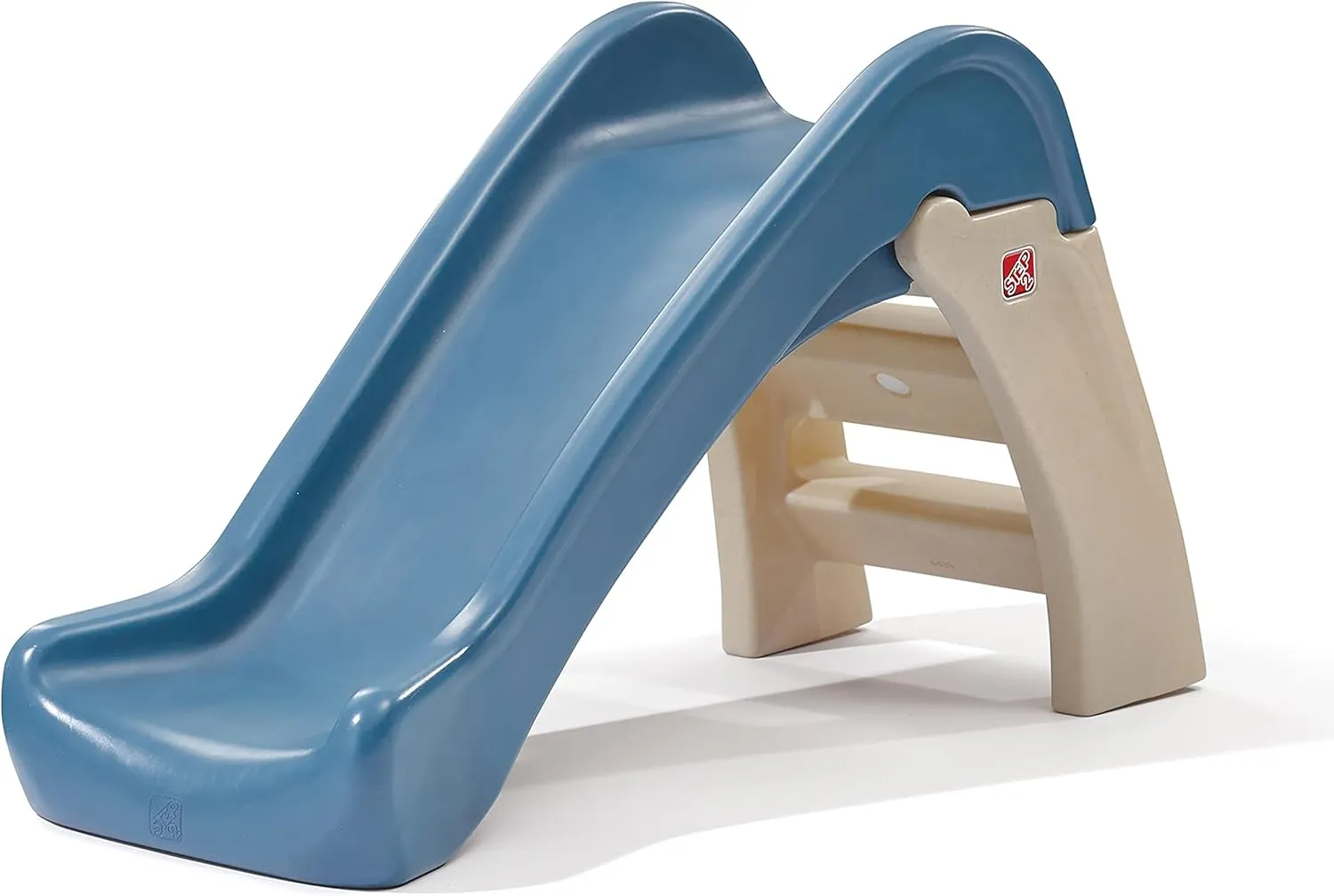 Step2 Play & Fold Junior Slide, Kids Indoor/Outdoor Play Slide, Backyard Playground Set, Easy Grip, Wide Ladder, Outside Jungle Gym, For Toddlers 1.5-4 Years Old